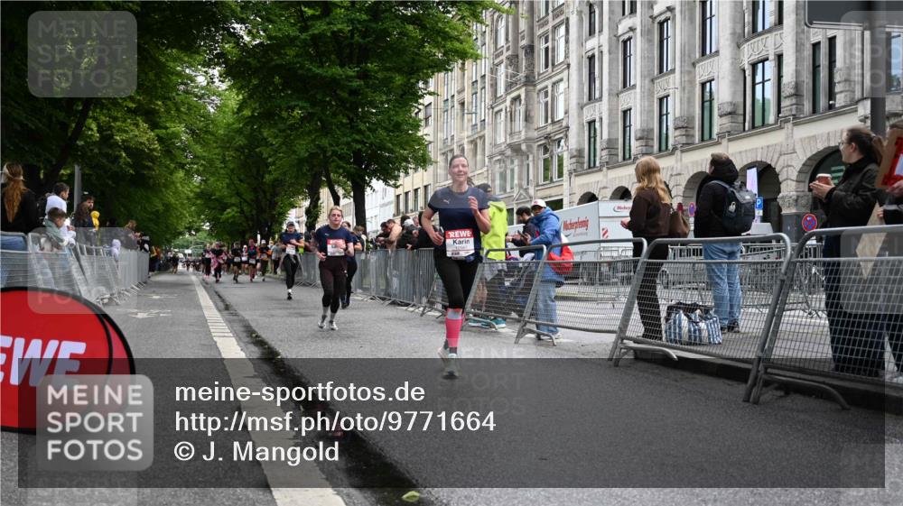 14.06.2026 - REWE Women's Run J. Mangold http://msf.ph/oto/9771664 14.06.2026 09:59:24 Ziel 10190, 10280, 10405, 10542, 10567, 10664, 10850, 11221, 11406 meine-sportfotos.de