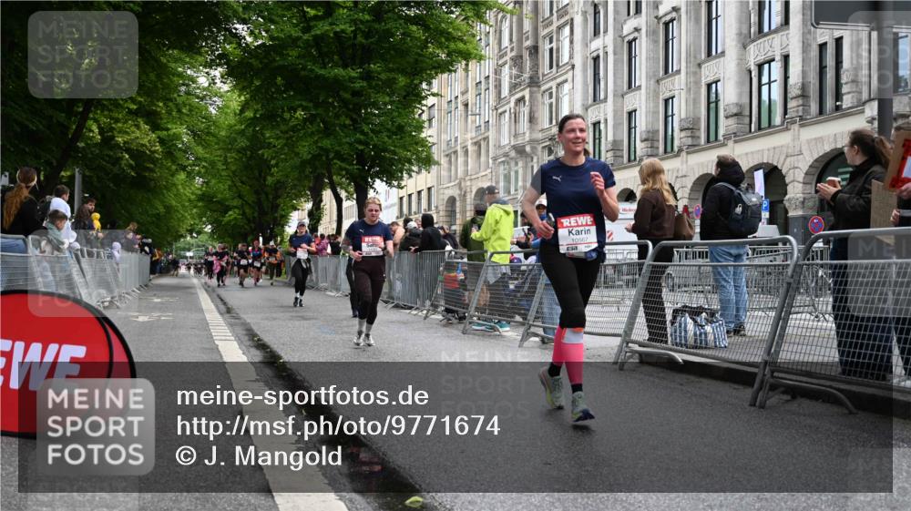 14.06.2026 - REWE Women's Run J. Mangold http://msf.ph/oto/9771674 14.06.2026 09:59:24 Ziel 10190, 10280, 10405, 10542, 10567, 10664, 10850, 11221, 11406 meine-sportfotos.de