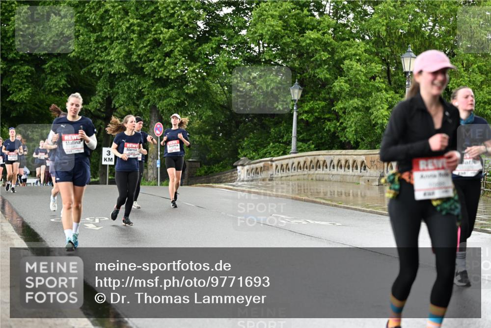 14.06.2026 - REWE Women's Run Dr. Thomas Lammeyer http://msf.ph/oto/9771693 14.06.2026 09:49:46 Laufen 3 meine-sportfotos.de