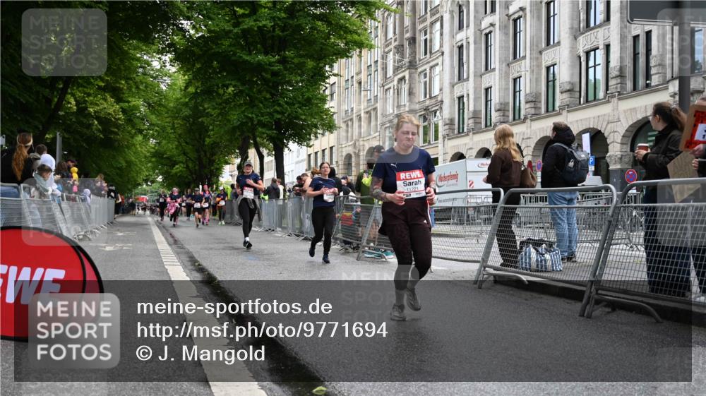 14.06.2026 - REWE Women's Run J. Mangold http://msf.ph/oto/9771694 14.06.2026 09:59:26 Ziel 10190, 10542, 10567, 10850, 11221, 11406 meine-sportfotos.de