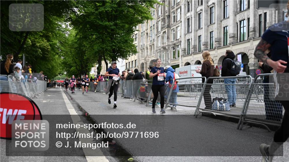 14.06.2026 - REWE Women's Run J. Mangold http://msf.ph/oto/9771696 14.06.2026 09:59:27 Ziel 10567, 10850, 11221, 11406 meine-sportfotos.de