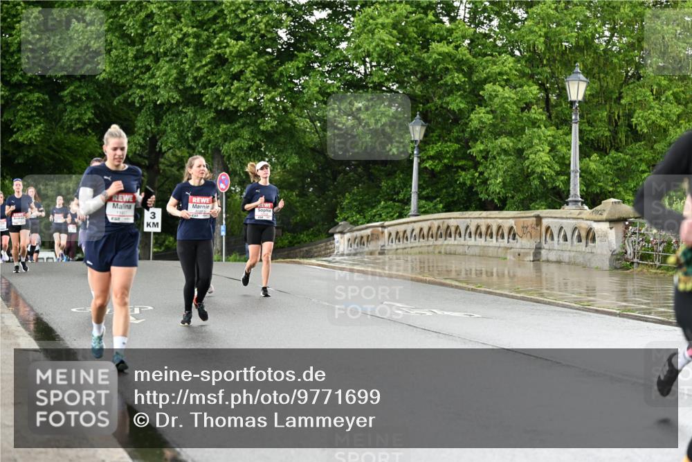 14.06.2026 - REWE Women's Run Dr. Thomas Lammeyer http://msf.ph/oto/9771699 14.06.2026 09:49:46 Laufen 3 meine-sportfotos.de