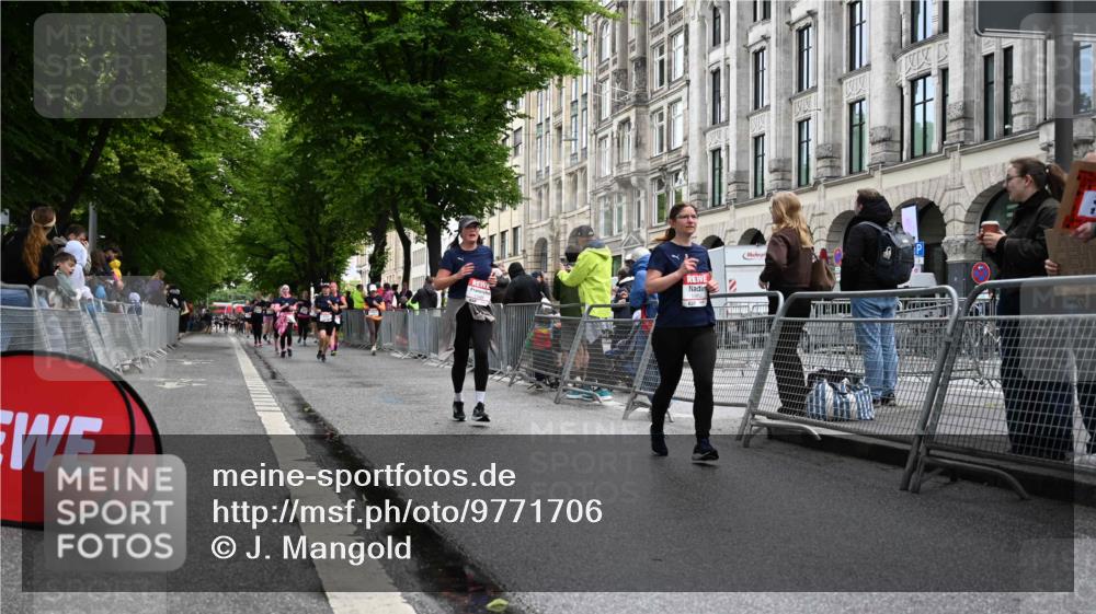 14.06.2026 - REWE Women's Run J. Mangold http://msf.ph/oto/9771706 14.06.2026 09:59:28 Ziel 10567, 10616, 10850, 11221, 11406 meine-sportfotos.de