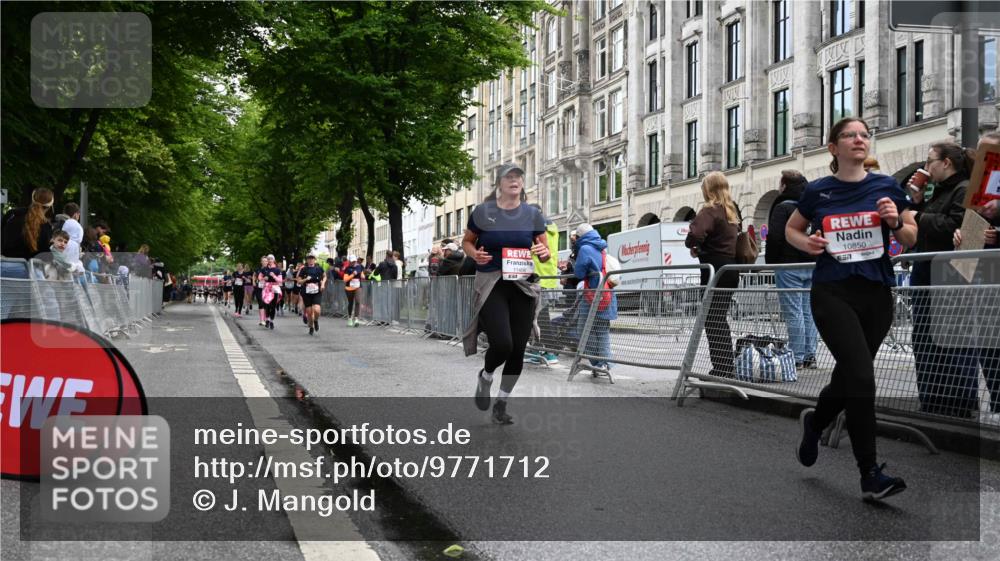 14.06.2026 - REWE Women's Run J. Mangold http://msf.ph/oto/9771712 14.06.2026 09:59:29 Ziel 10567, 10616, 10850, 11221, 11371, 11406 meine-sportfotos.de