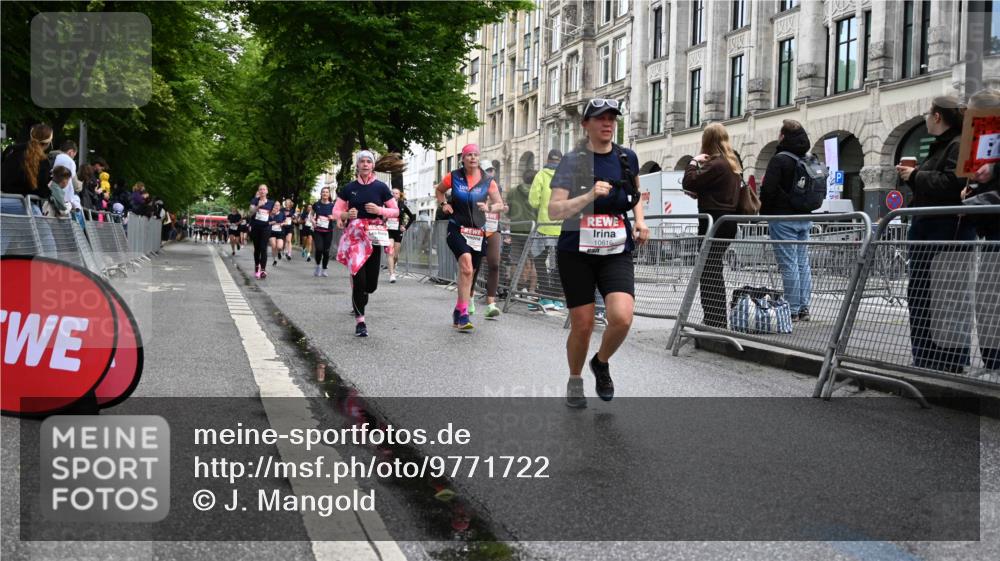 14.06.2026 - REWE Women's Run J. Mangold http://msf.ph/oto/9771722 14.06.2026 09:59:34 Ziel 10093, 10556, 10565, 10616, 10777, 10881, 11138, 11353, 11371, 11406, 11441 meine-sportfotos.de