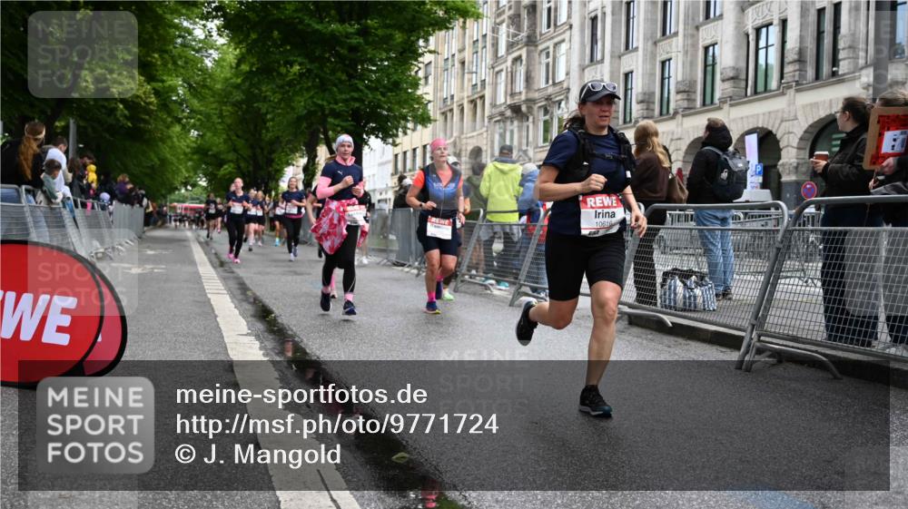 14.06.2026 - REWE Women's Run J. Mangold http://msf.ph/oto/9771724 14.06.2026 09:59:34 Ziel 10093, 10556, 10565, 10616, 10777, 10881, 11138, 11353, 11371, 11406, 11441 meine-sportfotos.de