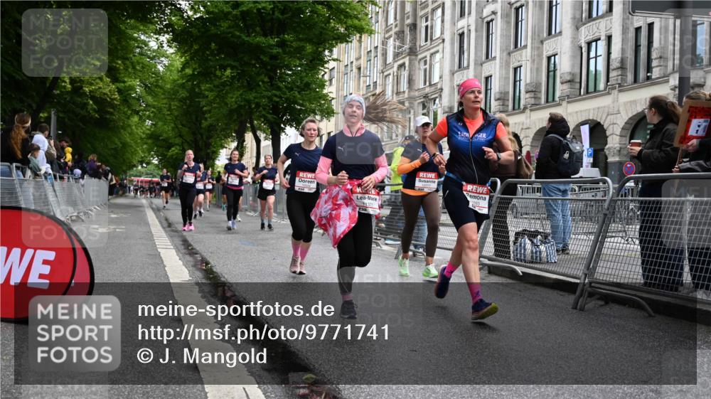 14.06.2026 - REWE Women's Run J. Mangold http://msf.ph/oto/9771741 14.06.2026 09:59:35 Ziel 10093, 10391, 10556, 10565, 10616, 10777, 10881, 11138, 11353, 11371, 11441, 11446 meine-sportfotos.de
