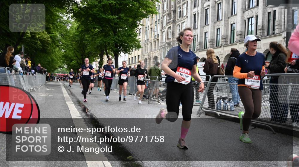 14.06.2026 - REWE Women's Run J. Mangold http://msf.ph/oto/9771758 14.06.2026 09:59:37 Ziel 10055, 10058, 10093, 10391, 10556, 10565, 10616, 10777, 10881, 11138, 11353, 11371, 11441, 11446 meine-sportfotos.de