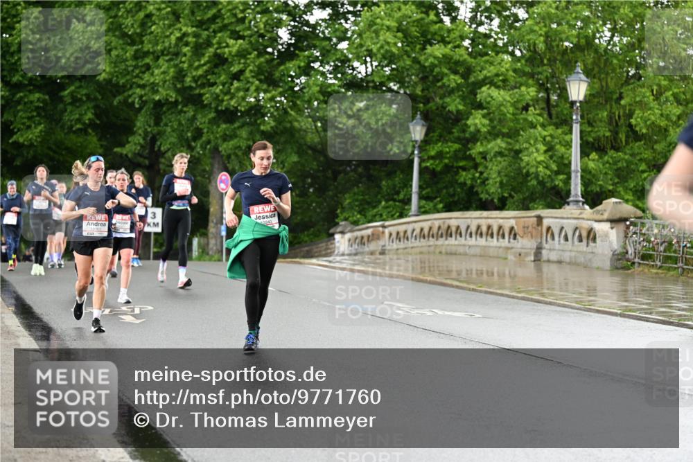14.06.2026 - REWE Women's Run Dr. Thomas Lammeyer http://msf.ph/oto/9771760 14.06.2026 09:49:51 Laufen 3, 10963, 10243 meine-sportfotos.de