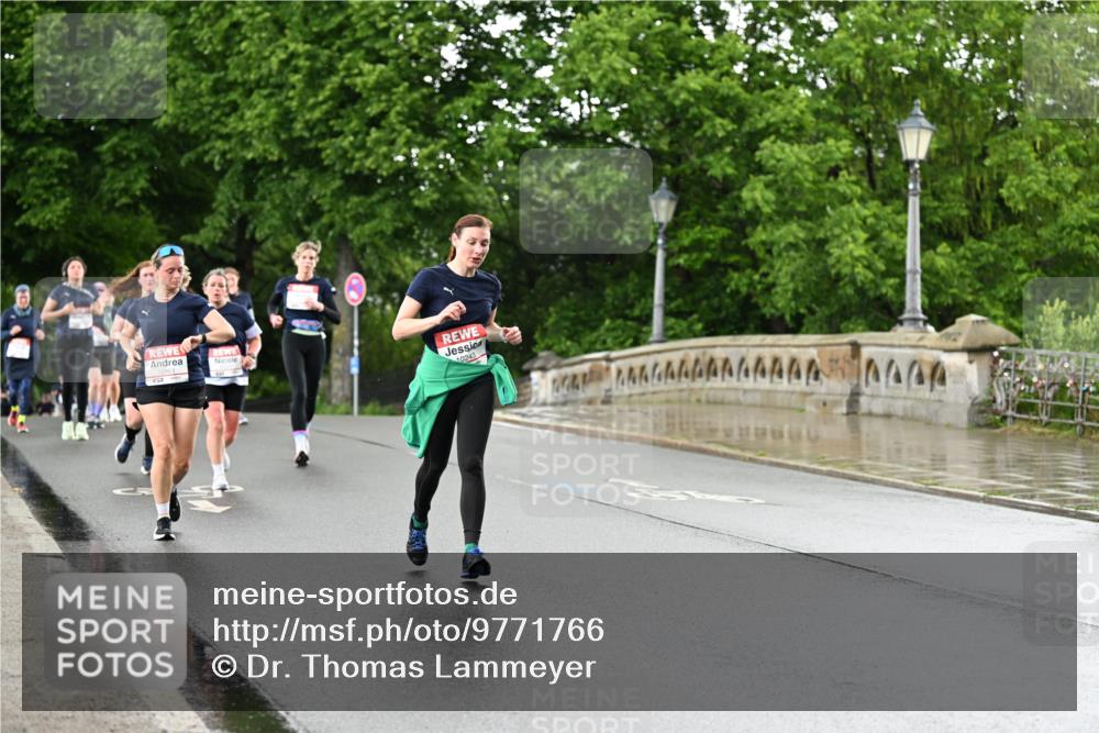 14.06.2026 - REWE Women's Run Dr. Thomas Lammeyer http://msf.ph/oto/9771766 14.06.2026 09:49:52 Laufen 10243 meine-sportfotos.de