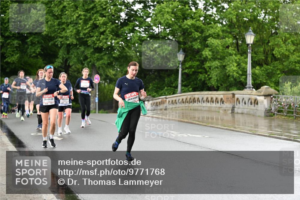 14.06.2026 - REWE Women's Run Dr. Thomas Lammeyer http://msf.ph/oto/9771768 14.06.2026 09:49:52 Laufen 10243 meine-sportfotos.de