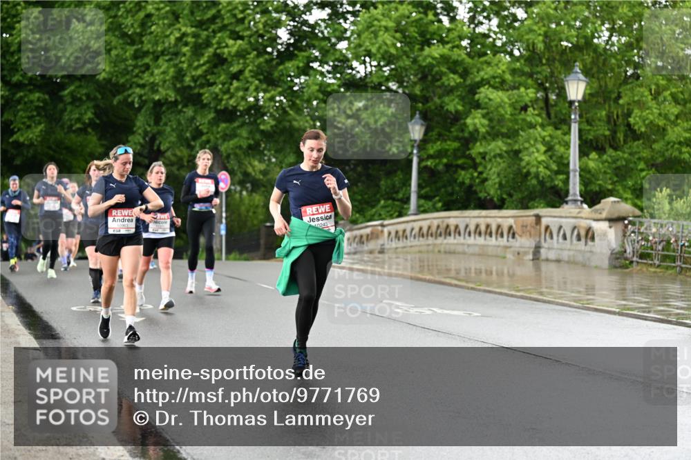 14.06.2026 - REWE Women's Run Dr. Thomas Lammeyer http://msf.ph/oto/9771769 14.06.2026 09:49:52 Laufen 10243 meine-sportfotos.de