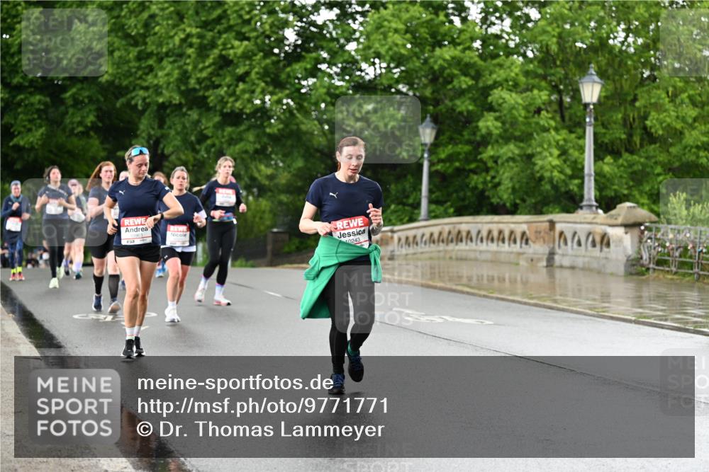 14.06.2026 - REWE Women's Run Dr. Thomas Lammeyer http://msf.ph/oto/9771771 14.06.2026 09:49:52 Laufen 9, 10243 meine-sportfotos.de
