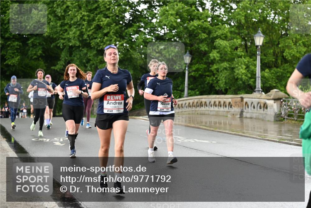 14.06.2026 - REWE Women's Run Dr. Thomas Lammeyer http://msf.ph/oto/9771792 14.06.2026 09:49:54 Laufen 37, 10963, 7, 10371, 4454 meine-sportfotos.de