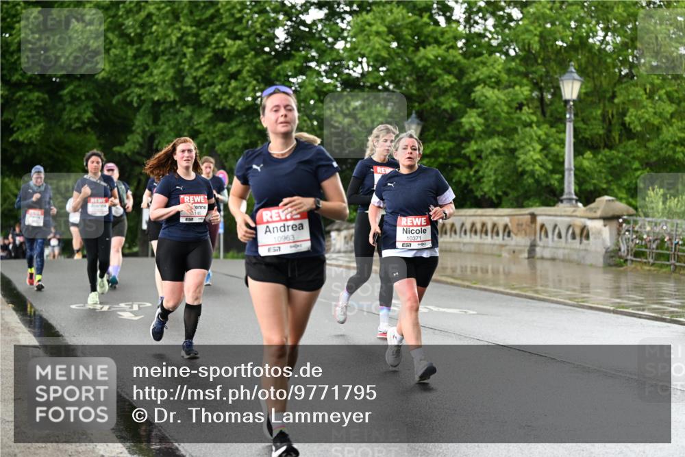 14.06.2026 - REWE Women's Run Dr. Thomas Lammeyer http://msf.ph/oto/9771795 14.06.2026 09:49:55 Laufen 57, 145, 10963, 57, 10371, 7 meine-sportfotos.de