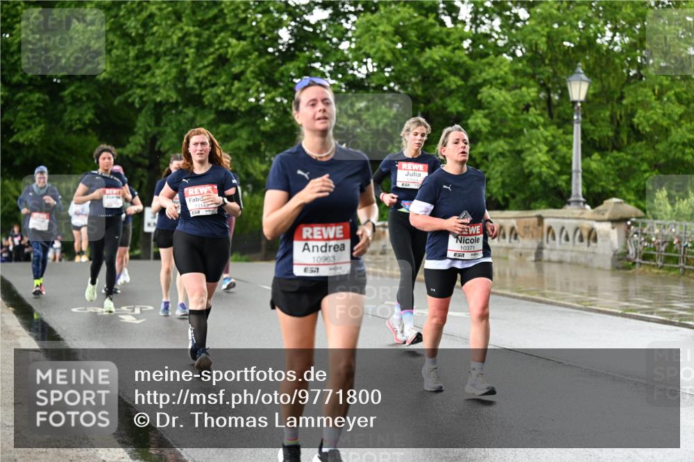 14.06.2026 - REWE Women's Run Dr. Thomas Lammeyer http://msf.ph/oto/9771800 14.06.2026 09:49:55 Laufen 1114, 7, 10963, 7, 10371, 7 meine-sportfotos.de