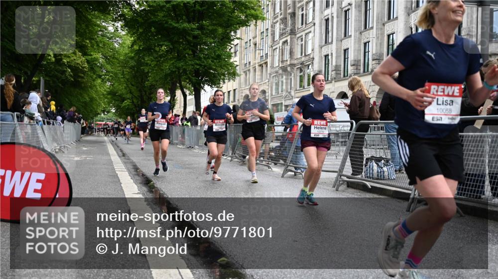14.06.2026 - REWE Women's Run J. Mangold http://msf.ph/oto/9771801 14.06.2026 09:59:44 Ziel 10055, 10058, 10082, 10083, 10391, 10732, 10776, 10820, 11138, 11269, 11385, 11446 meine-sportfotos.de