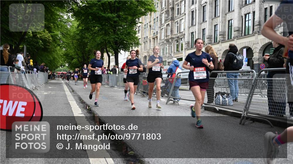14.06.2026 - REWE Women's Run J. Mangold http://msf.ph/oto/9771803 14.06.2026 09:59:44 Ziel 10055, 10058, 10082, 10083, 10391, 10732, 10776, 10820, 11138, 11269, 11385, 11446 meine-sportfotos.de