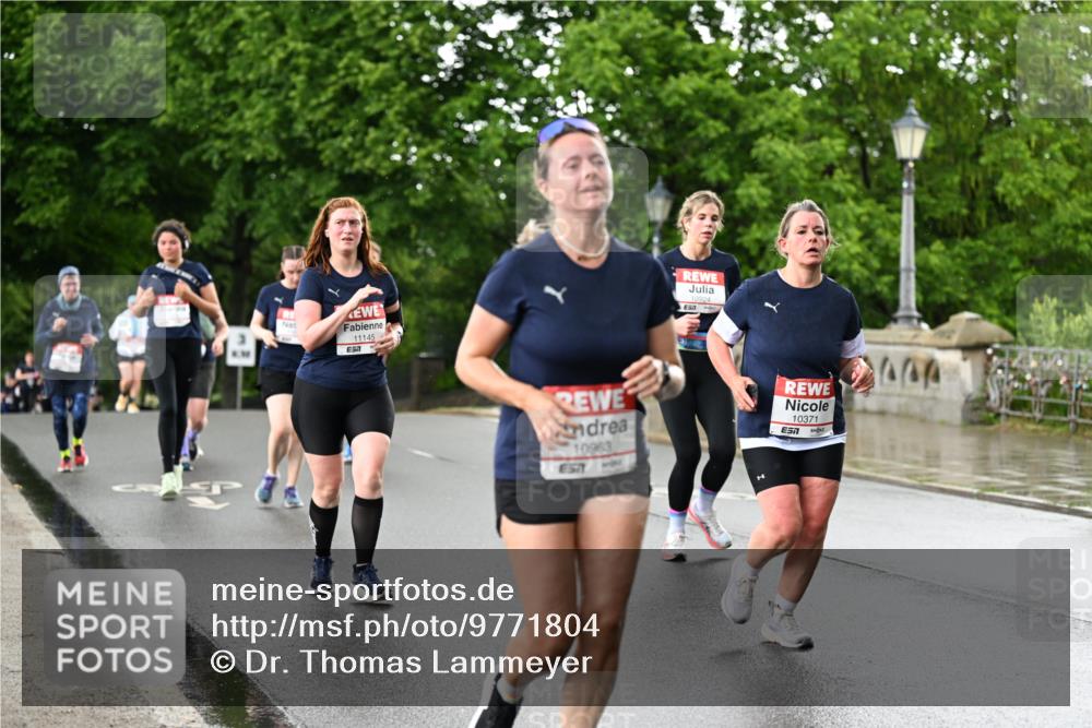 14.06.2026 - REWE Women's Run Dr. Thomas Lammeyer http://msf.ph/oto/9771804 14.06.2026 09:49:55 Laufen 11145, 57, 10924, 10963, 7, 10371 meine-sportfotos.de