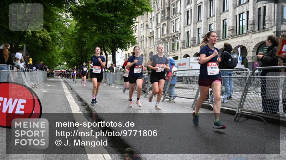 14.06.2026 - REWE Women's Run J. Mangold http://msf.ph/oto/9771806 14.06.2026 09:59:44 Ziel 10055, 10058, 10082, 10083, 10391, 10732, 10776, 10820, 11138, 11269, 11385, 11446 meine-sportfotos.de