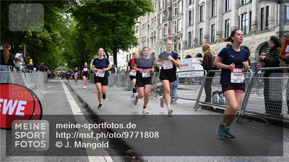 14.06.2026 - REWE Women's Run J. Mangold http://msf.ph/oto/9771808 14.06.2026 09:59:44 Ziel 10055, 10058, 10082, 10083, 10391, 10732, 10776, 10820, 11138, 11269, 11385, 11446 meine-sportfotos.de