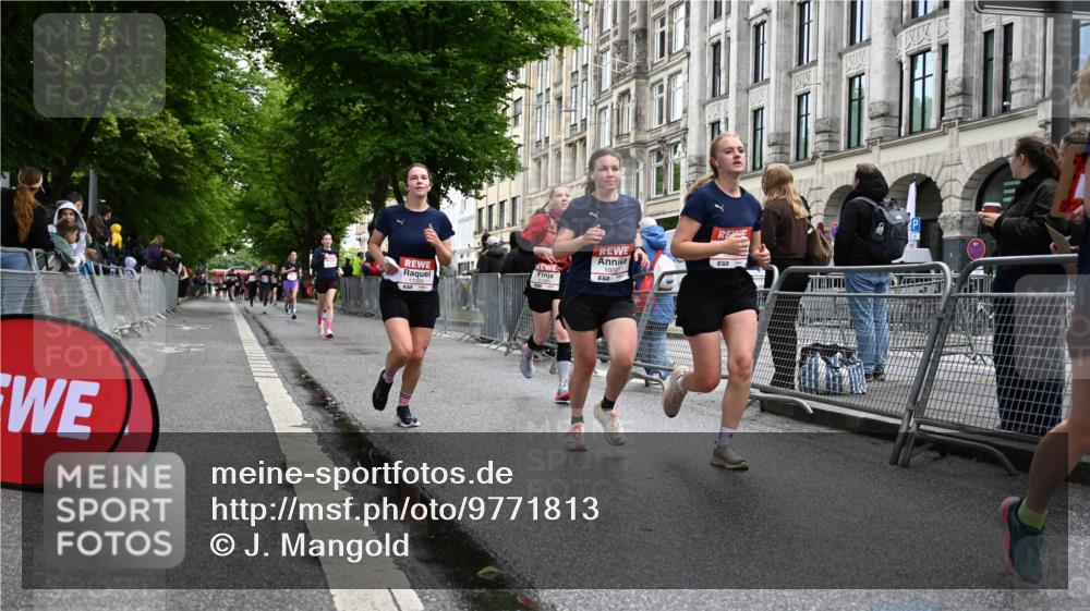 14.06.2026 - REWE Women's Run J. Mangold http://msf.ph/oto/9771813 14.06.2026 09:59:45 Ziel 10055, 10058, 10082, 10083, 10302, 10391, 10732, 10776, 10820, 11269, 11385, 11446 meine-sportfotos.de
