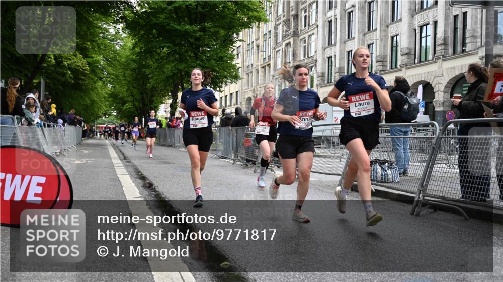 14.06.2026 - REWE Women's Run J. Mangold http://msf.ph/oto/9771817 14.06.2026 09:59:45 Ziel 10055, 10058, 10082, 10083, 10302, 10391, 10732, 10776, 10820, 11269, 11385, 11446 meine-sportfotos.de
