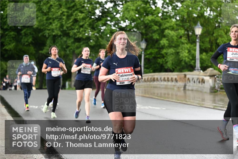 14.06.2026 - REWE Women's Run Dr. Thomas Lammeyer http://msf.ph/oto/9771823 14.06.2026 09:49:56 Laufen 10924, 7, 11145, 57 meine-sportfotos.de