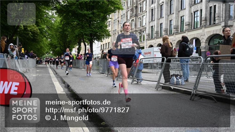 14.06.2026 - REWE Women's Run J. Mangold http://msf.ph/oto/9771827 14.06.2026 09:59:50 Ziel 10090, 10302, 10715, 10732, 10820, 11269, 11385 meine-sportfotos.de