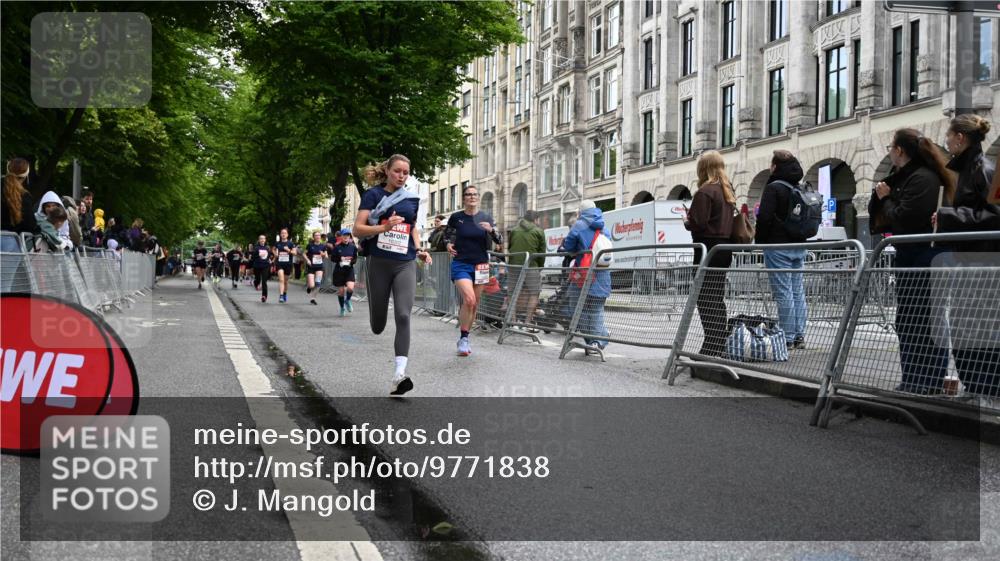 14.06.2026 - REWE Women's Run J. Mangold http://msf.ph/oto/9771838 14.06.2026 09:59:51 Ziel 10090, 10302, 10715, 10732, 10820, 10839, 10840, 11369 meine-sportfotos.de