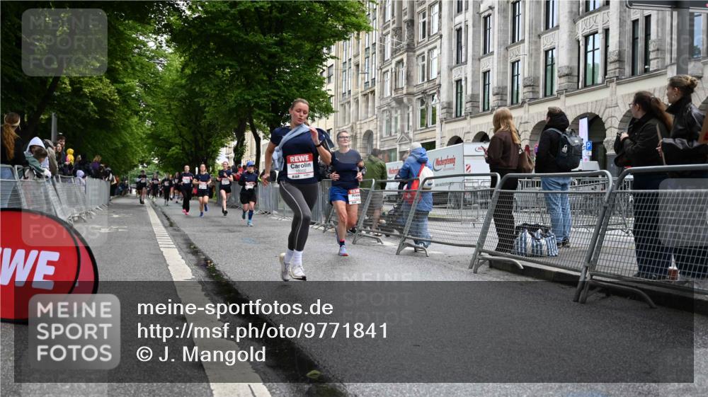 14.06.2026 - REWE Women's Run J. Mangold http://msf.ph/oto/9771841 14.06.2026 09:59:51 Ziel 10090, 10302, 10715, 10732, 10820, 10839, 10840, 11369 meine-sportfotos.de
