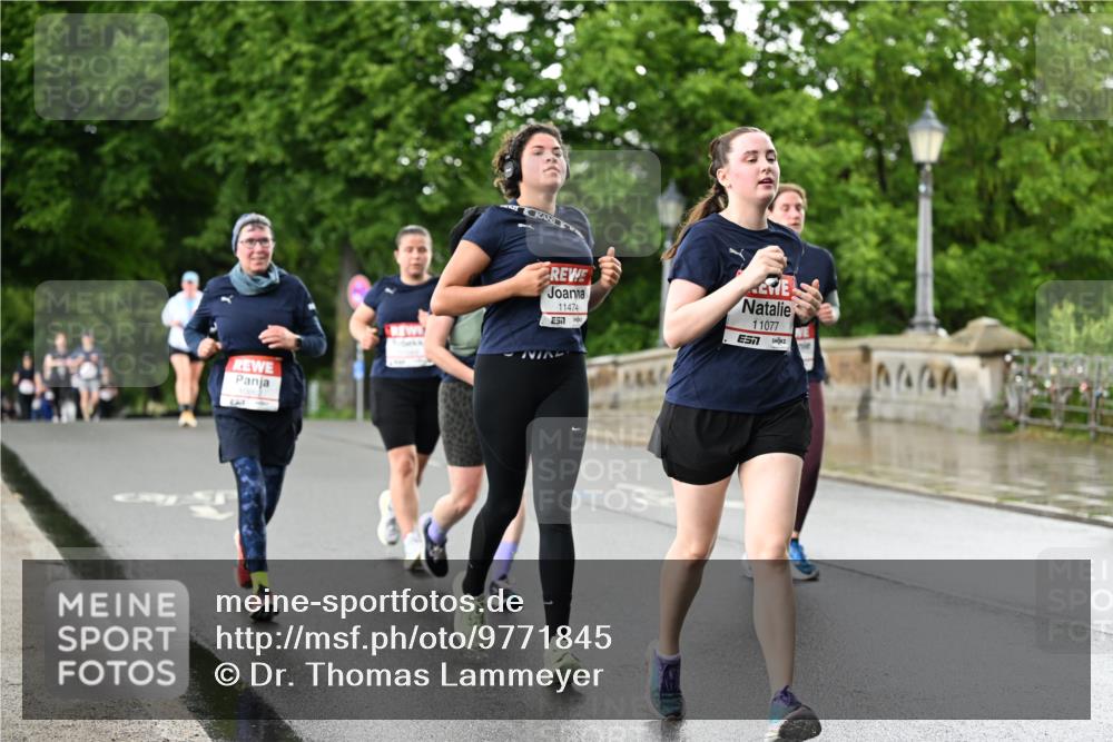 14.06.2026 - REWE Women's Run Dr. Thomas Lammeyer http://msf.ph/oto/9771845 14.06.2026 09:49:58 Laufen 11474, 7, 11077 meine-sportfotos.de
