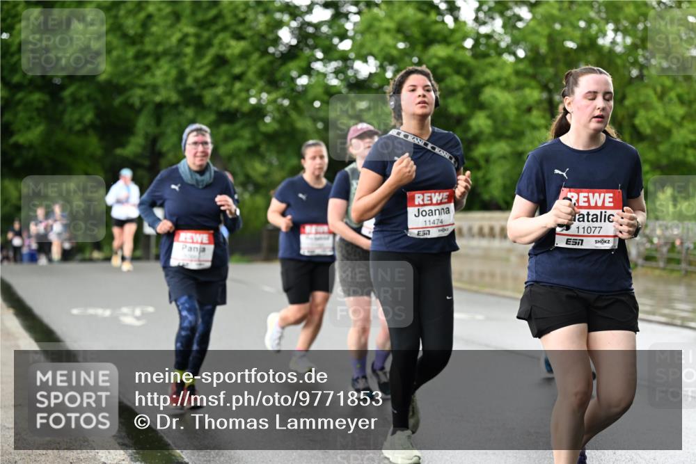 14.06.2026 - REWE Women's Run Dr. Thomas Lammeyer http://msf.ph/oto/9771853 14.06.2026 09:49:59 Laufen 11474, 11077, 7 meine-sportfotos.de