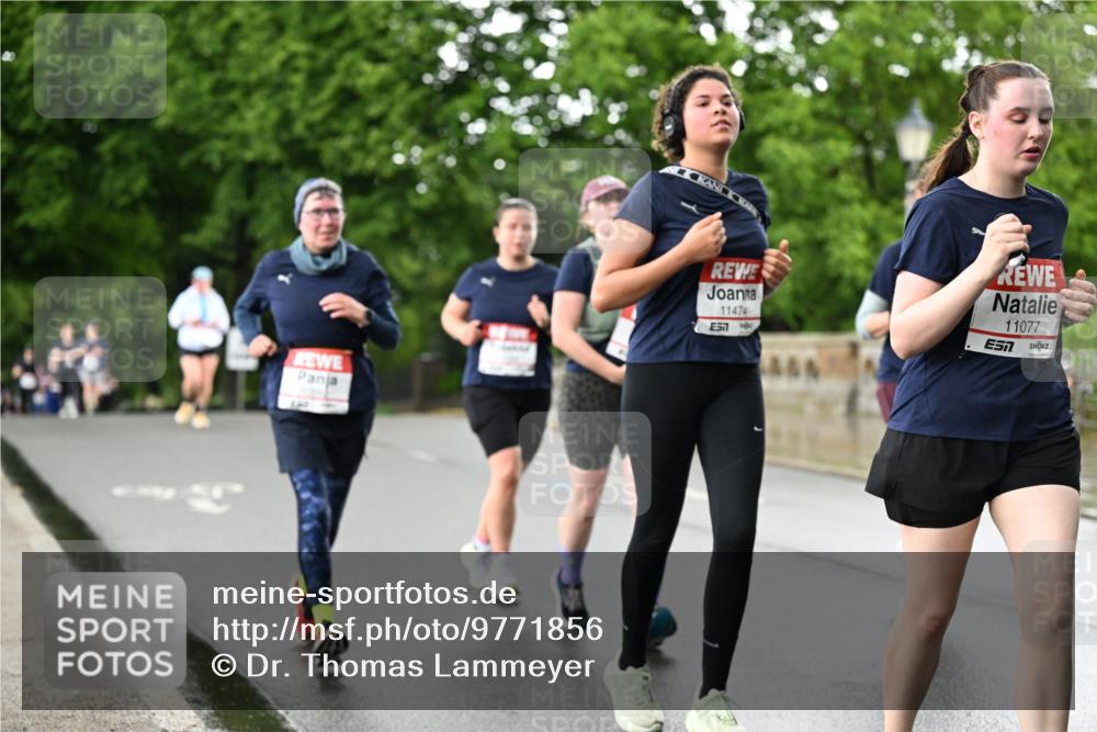 14.06.2026 - REWE Women's Run Dr. Thomas Lammeyer http://msf.ph/oto/9771856 14.06.2026 09:49:59 Laufen 11474, 1100, 11077 meine-sportfotos.de