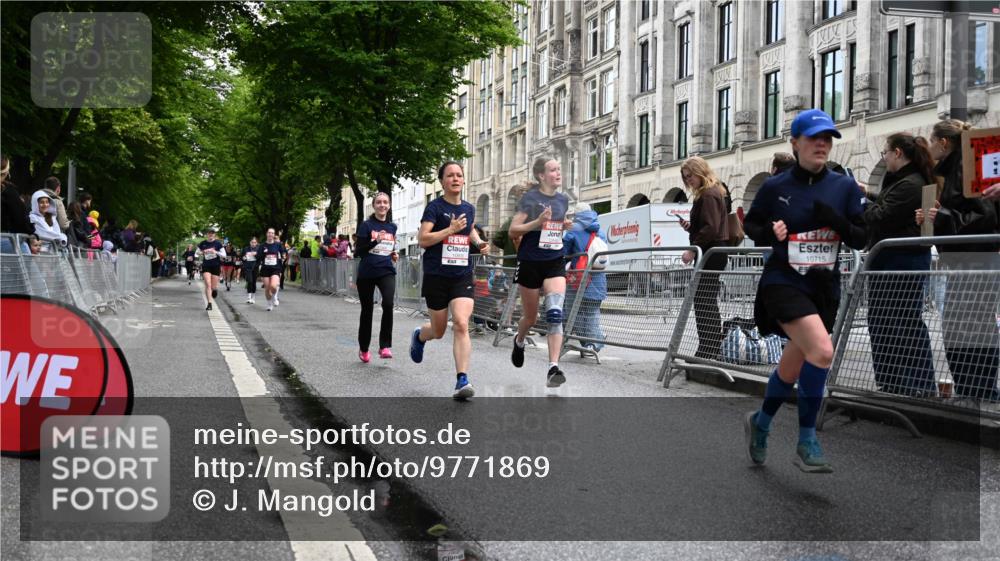 14.06.2026 - REWE Women's Run J. Mangold http://msf.ph/oto/9771869 14.06.2026 09:59:56 Ziel 10090, 10602, 10715, 10839, 10840, 10995, 11369 meine-sportfotos.de