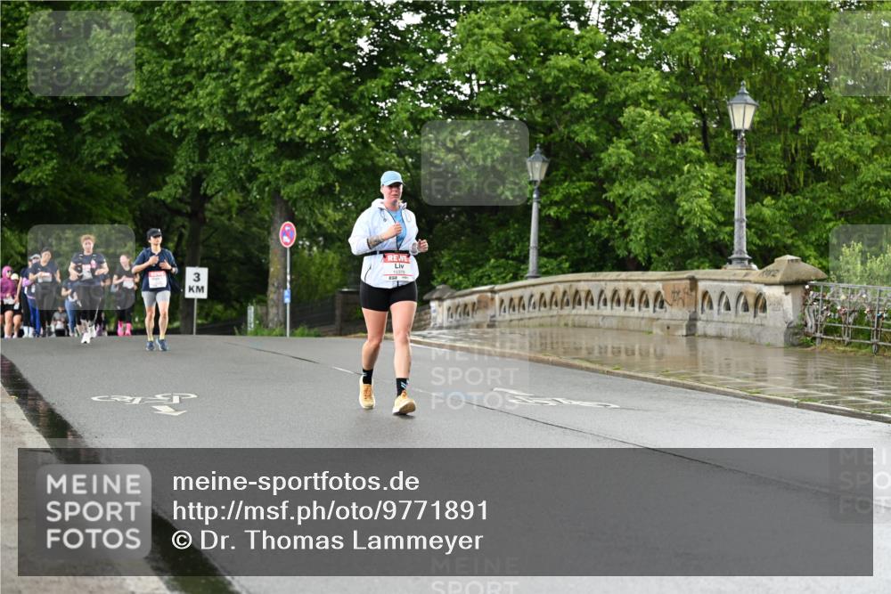 14.06.2026 - REWE Women's Run Dr. Thomas Lammeyer http://msf.ph/oto/9771891 14.06.2026 09:50:05 Laufen 3, 10379 meine-sportfotos.de
