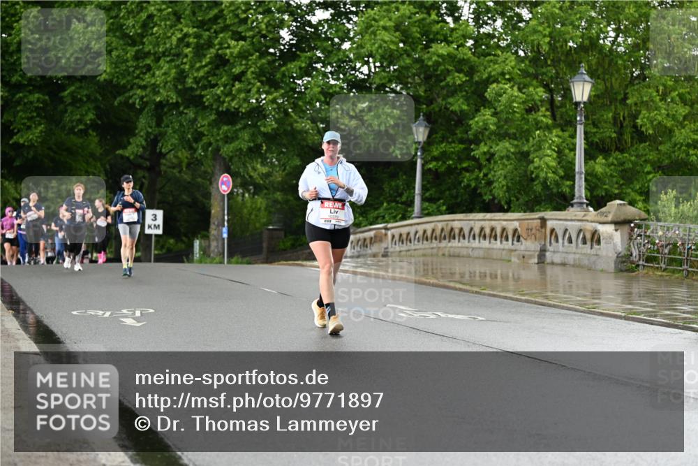 14.06.2026 - REWE Women's Run Dr. Thomas Lammeyer http://msf.ph/oto/9771897 14.06.2026 09:50:05 Laufen 3 meine-sportfotos.de