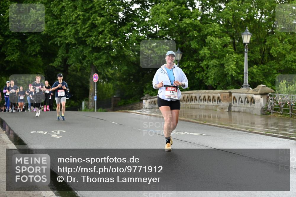 14.06.2026 - REWE Women's Run Dr. Thomas Lammeyer http://msf.ph/oto/9771912 14.06.2026 09:50:06 Laufen 10379 meine-sportfotos.de