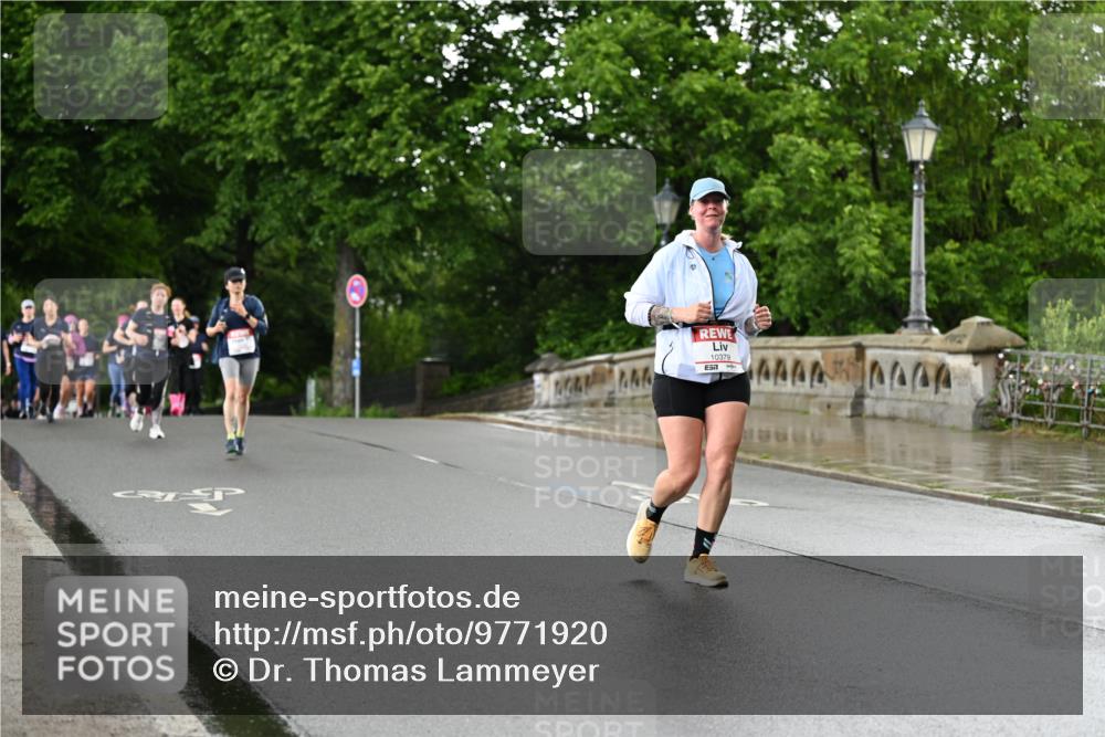 14.06.2026 - REWE Women's Run Dr. Thomas Lammeyer http://msf.ph/oto/9771920 14.06.2026 09:50:06 Laufen 90, 10379, 44444444 meine-sportfotos.de