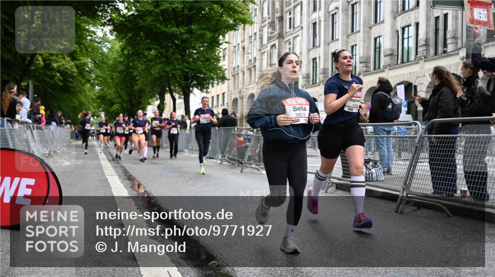 14.06.2026 - REWE Women's Run J. Mangold http://msf.ph/oto/9771927 14.06.2026 10:00:04 Ziel 10519, 10566, 10602, 10789, 10911, 10956, 10995, 11042, 11092, 11171, 11342, 11414 meine-sportfotos.de
