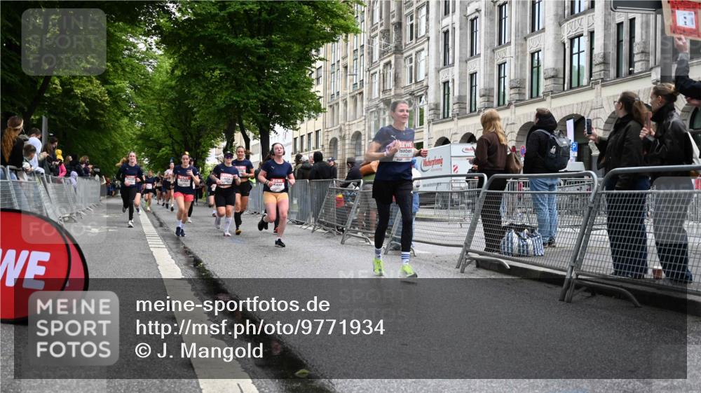 14.06.2026 - REWE Women's Run J. Mangold http://msf.ph/oto/9771934 14.06.2026 10:00:05 Ziel 10519, 10566, 10602, 10756, 10789, 10911, 10956, 10995, 11042, 11066, 11092, 11171, 11342, 11414 meine-sportfotos.de