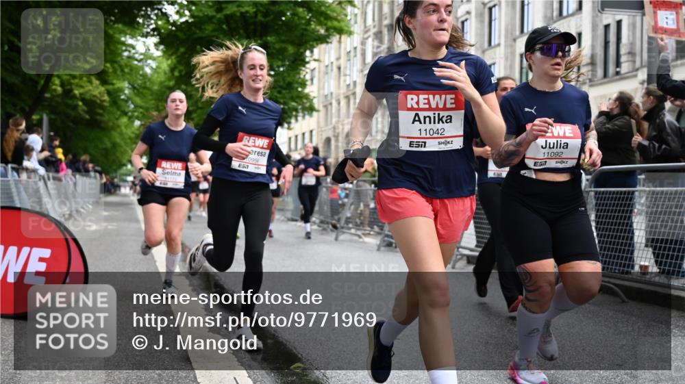 14.06.2026 - REWE Women's Run J. Mangold http://msf.ph/oto/9771969 14.06.2026 10:00:09 Ziel 10229, 10300, 10756, 10789, 10911, 10956, 11042, 11066, 11092, 11171, 11342, 11414, 11434, 11463 meine-sportfotos.de