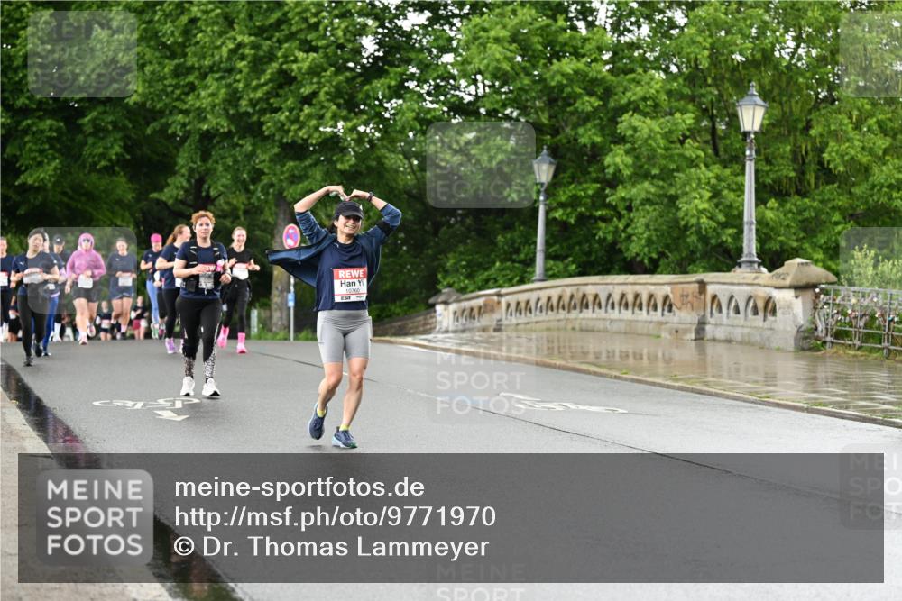 14.06.2026 - REWE Women's Run Dr. Thomas Lammeyer http://msf.ph/oto/9771970 14.06.2026 09:50:10 Laufen 10760 meine-sportfotos.de