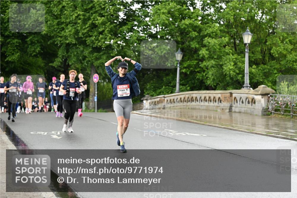 14.06.2026 - REWE Women's Run Dr. Thomas Lammeyer http://msf.ph/oto/9771974 14.06.2026 09:50:10 Laufen 10760 meine-sportfotos.de