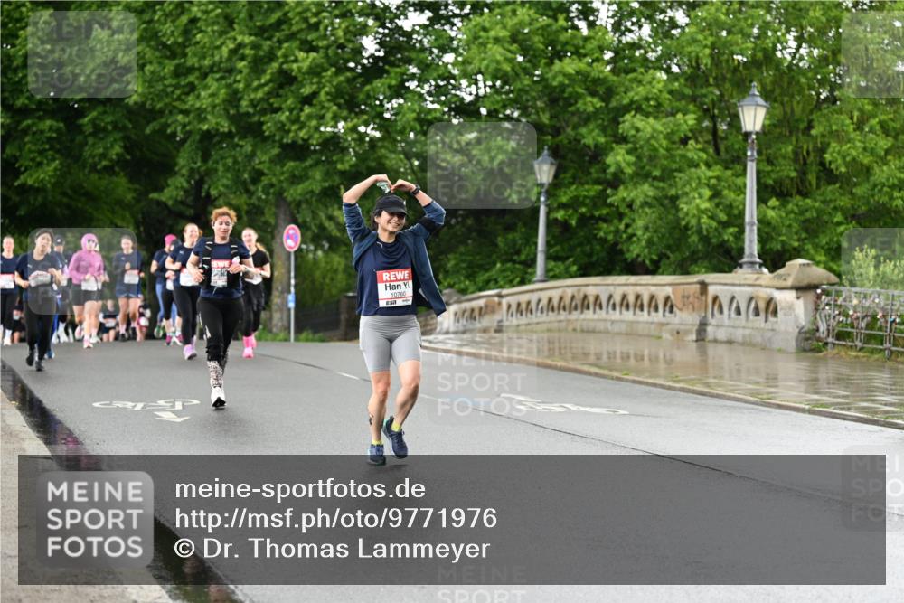 14.06.2026 - REWE Women's Run Dr. Thomas Lammeyer http://msf.ph/oto/9771976 14.06.2026 09:50:10 Laufen 10760 meine-sportfotos.de
