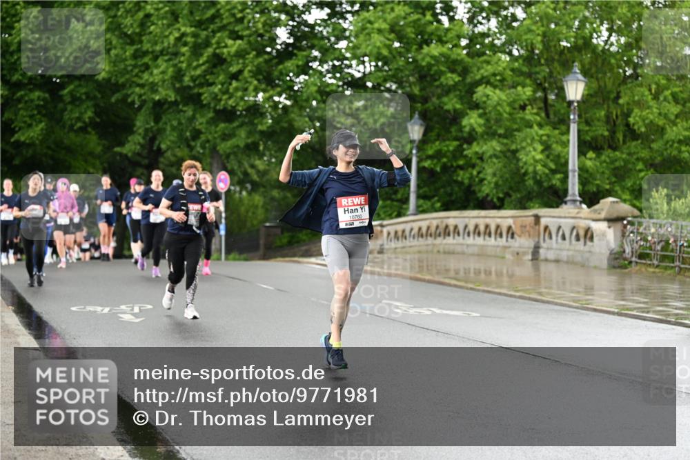 14.06.2026 - REWE Women's Run Dr. Thomas Lammeyer http://msf.ph/oto/9771981 14.06.2026 09:50:10 Laufen 10760 meine-sportfotos.de