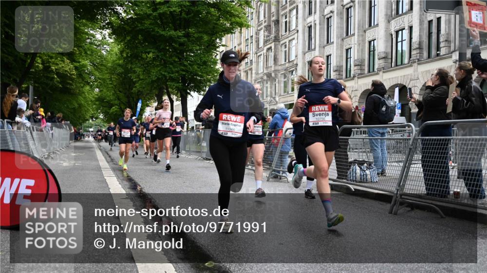 14.06.2026 - REWE Women's Run J. Mangold http://msf.ph/oto/9771991 14.06.2026 10:00:11 Ziel 10229, 10300, 10466, 10677, 10756, 10789, 10911, 10956, 11042, 11066, 11092, 11171, 11255, 11342, 11434, 11463, 11518 meine-sportfotos.de
