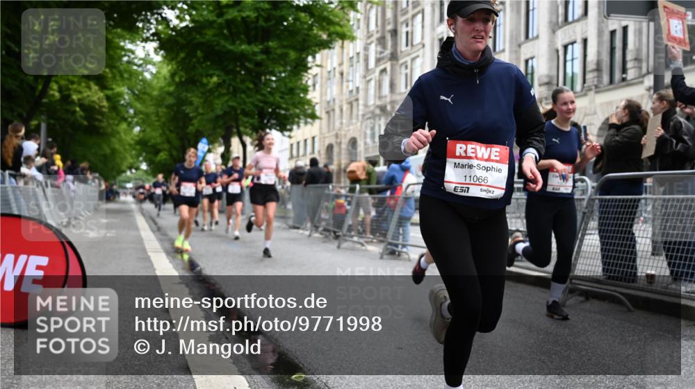 14.06.2026 - REWE Women's Run J. Mangold http://msf.ph/oto/9771998 14.06.2026 10:00:11 Ziel 10229, 10300, 10466, 10677, 10756, 10789, 10911, 10956, 11042, 11066, 11092, 11171, 11255, 11342, 11434, 11463, 11518 meine-sportfotos.de