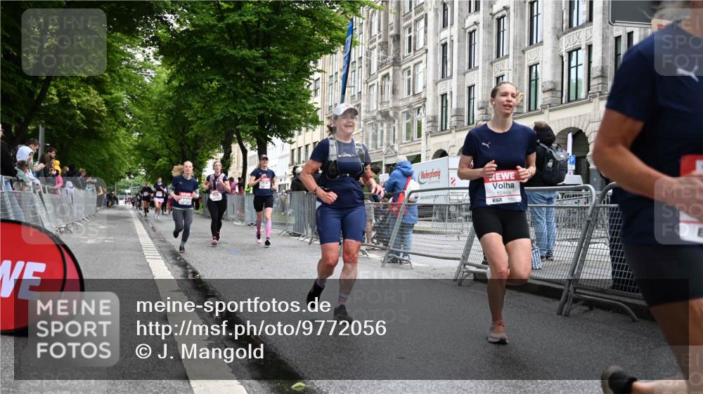14.06.2026 - REWE Women's Run J. Mangold http://msf.ph/oto/9772056 14.06.2026 10:00:17 Ziel 10030, 10210, 10300, 10433, 10466, 10677, 10709, 11101, 11255, 11434, 11518 meine-sportfotos.de