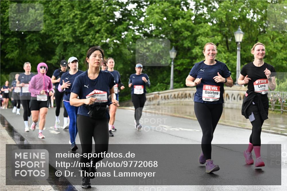 14.06.2026 - REWE Women's Run Dr. Thomas Lammeyer http://msf.ph/oto/9772068 14.06.2026 09:50:16 Laufen 861, 10350, 7, 642, 11033 meine-sportfotos.de